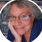 Lori Hartig (Gloria Santilli) - @lori_hartig - Instagram