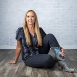 Lori Hillman - @lori.hillman.98 - Instagram