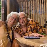 Lori and Rick Holliday - @thetravellinghollidays - Instagram