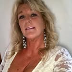 Lori Holton - @missloho - Instagram