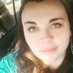 Lori Ireland - @polishedblooms - Instagram