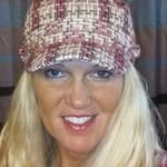 Lori Kendall - @lorannachic - Instagram