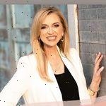 Lori Lanz - @twop.pagescurtains - Instagram