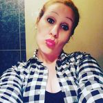 Lorena Lauterbach - @lorenalauterbach - Instagram