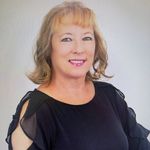 Lori Leigh - @lorileigh503 - Instagram