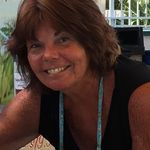 Lori Lunt - @lojoecrablib - Instagram