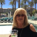 Lori Middendorf - @lomostl - Instagram