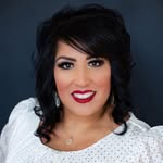 Lori Miranda - @lorisells4u - Instagram
