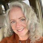 Lori Neil - @mylori22 - Instagram