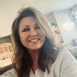 Lori Noble - @lorin44 - Instagram