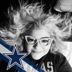 Lori Pena - @lorettaella - Instagram
