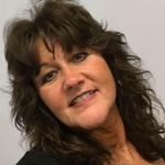 Lori Plummer Loos - @loosnest - Instagram