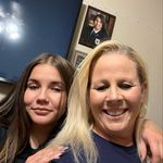 Lori Walkup Serna - @loriaserna - Instagram