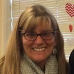Lori Tanner - @posh.with.lori - Instagram