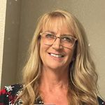 Lori Thomas Mickley - @corgilori - Instagram
