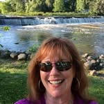 Lori Yost - @loriyost33 - Instagram