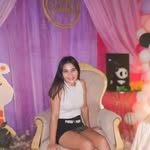 @lorizarate_18 - Instagram