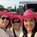 Lori Abbott - @loriabbott84 - Instagram