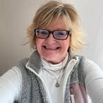 Lorie Allen - @mememcb - Instagram