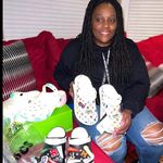 Lori R Burke - @crocs_i_roc - Instagram