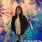 Lorie Hall - @loriehall42 - Instagram