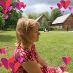 Lorraine Chambers - @lorraine.chambers.129 - Instagram