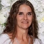 Lorraine Ferro - @foxrunferro - Instagram
