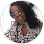 Lorraine Hinds - @lorrainehinds_surfacedesignss - Instagram