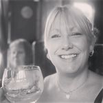 Lorraine Hope - @pug_kisses_are_the_best - Instagram