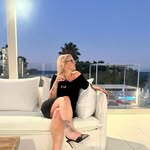 Lorraine Jones - @its_only_me_lorraine - Instagram