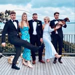 Lorraine Jones - @justbearjones - Instagram