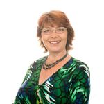 Lorraine Knight - @lorraineknightbooks - Instagram