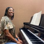 Miss Lorraine ☺️✨🎹 - @lorrainelearnspiano - Instagram