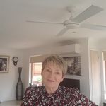 Lorraine Newton - @lorraine.newton.927 - Instagram