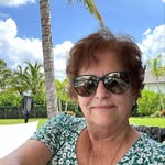 Lorraine Petrocella Santarlas - @lorrainepetrocella - Instagram