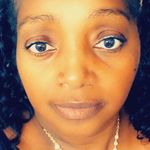 Lorraine Sampson - @wanebang - Instagram