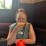 Lorraine Wade - @mizzred - Instagram