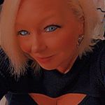 Lori Smith - @loracious1677 - Instagram