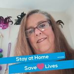 Lori Clements - @lori.clements.739 - Instagram