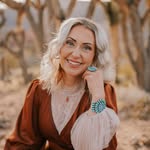Lori Engel - @thewillowsageloft - Instagram