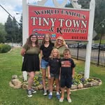 Lori Engel - @party_of_engels - Instagram