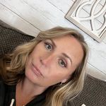 Lori Lopez - @lolo2588 - Instagram