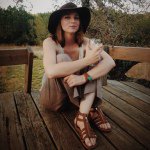 Lori Ruiz - @ourlifeoutofdoors - Instagram