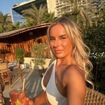 Lottie Moore - @charlottermoore - Instagram