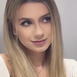 Lottie Richards - @raripwe - Instagram