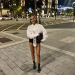@lottiewebb__ - Instagram