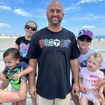 Lou Barletta - @lou_b033 - Instagram