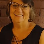 Lou Bates - @otterdame - Instagram