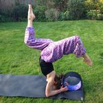 Lou Bates - @loubatesyoga - Instagram