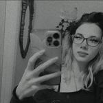 Lou Lou Beaver - @sadbitchforlifw - Instagram